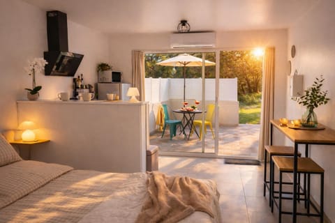 Patio, Patio, Balcony/Terrace, Balcony/Terrace, Breakfast, internet, internet, internet