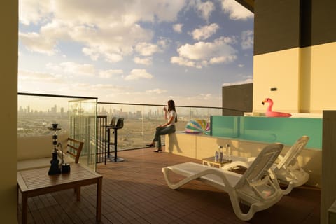 Day, View (from property/room), Balcony/Terrace, Swimming pool