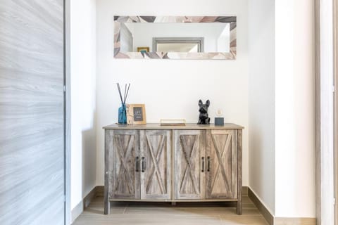 Cesano Boscone-Design apartment with Wi-Fi Apartment in Milan