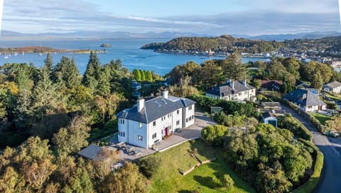 Blà Bheinn by Birch Stays House in Oban