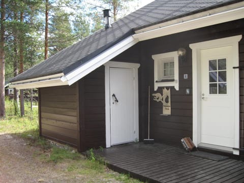 Property building, Day