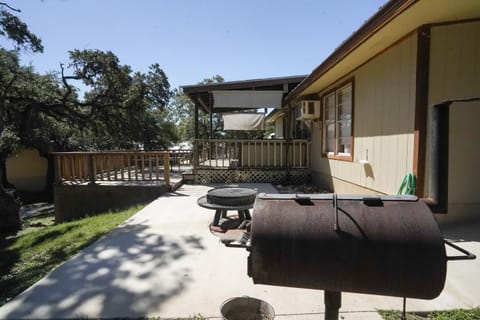 Cypress Villa #4 House in Concan