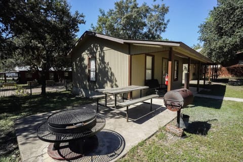 Cypress Villa 5 House in Concan