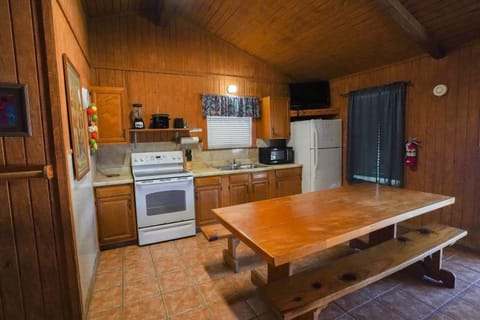 Cypress Villa 5 House in Concan