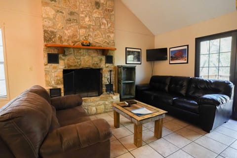 Frio Country #03 House in Concan