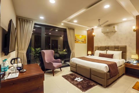 TV and multimedia, Living room, Photo of the whole room, air conditioner