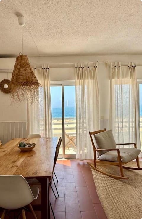 Natural landscape, Living room, Dining area, Sea view