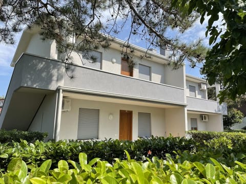Property building, Other