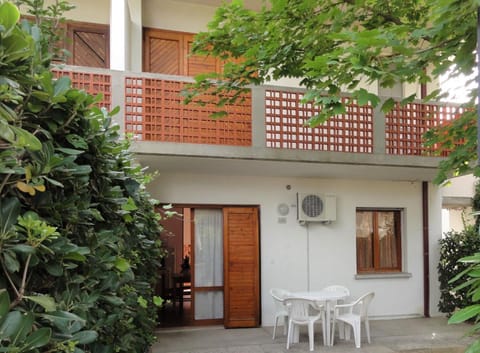 Property building, Patio, Other