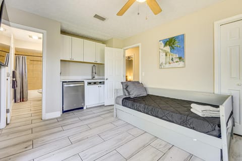 Waterfront JAX Townhome with River Access! House in Jacksonville