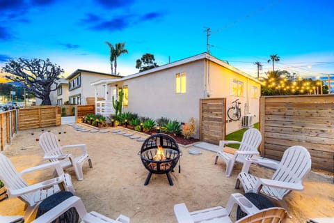 Spacious Group Getaway Games BBQ with Free Parking House in Pacific Beach