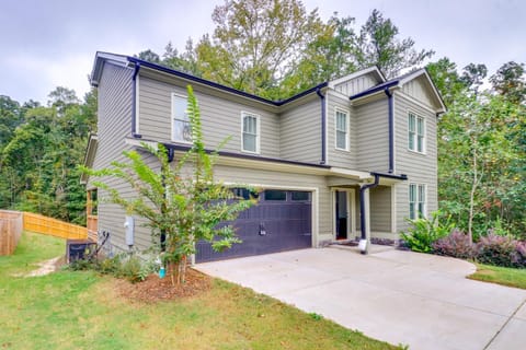 9 Mi to Downtown Atlanta Quiet Eastside Apartment House in Panthersville