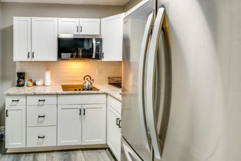 9 Mi to Downtown Atlanta Quiet Eastside Apartment House in Panthersville