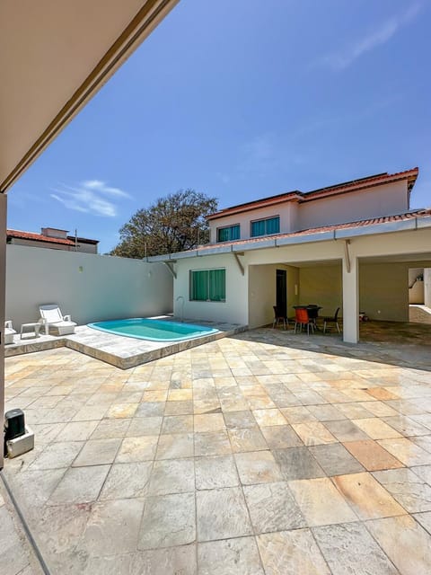 Facade/entrance, Swimming pool