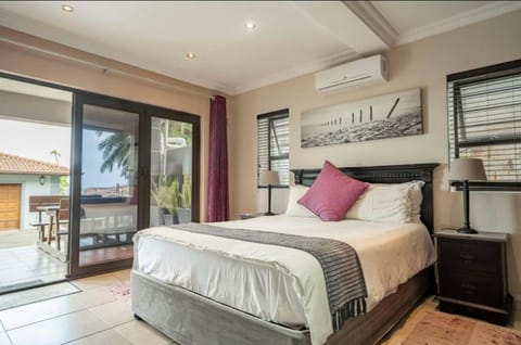 Bedroom, air conditioner