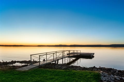 Lakefront Gem with Hot Tub and Game Room in Graford House in Possum Kingdom Lake