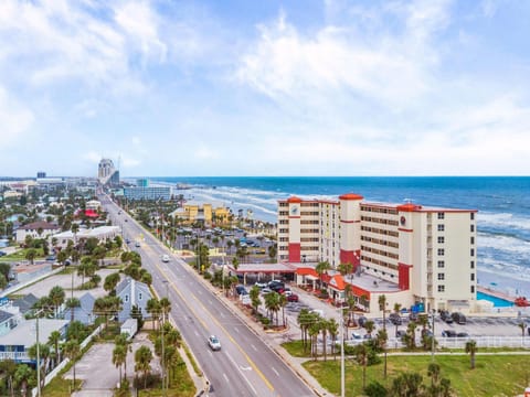 Property building, Day, Neighbourhood, Bird's eye view, View (from property/room), Beach, Sea view, Swimming pool