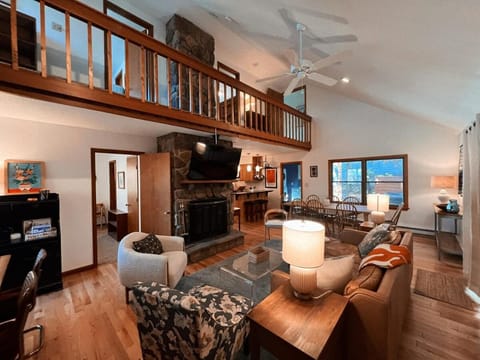 The Magic Teacup Chalet in Dry Fork