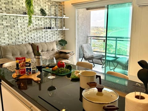 Kitchen or kitchenette, Living room, Food and drinks, Seating area, Dining area, Food