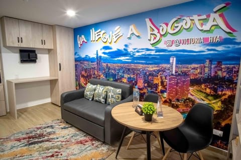 Communal lounge/ TV room, TV and multimedia, Kitchen or kitchenette, Living room, Seating area