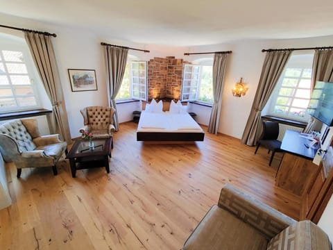 Seating area, Bedroom