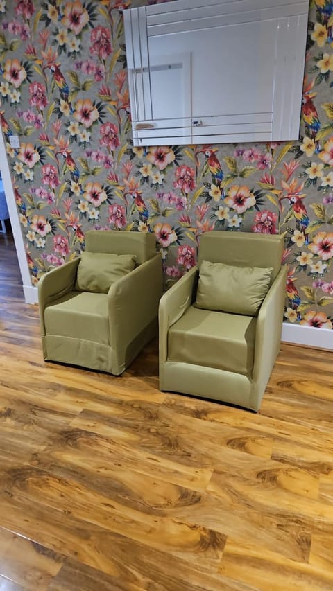 Perfect Stay Near Glasgow Town Apartment in Glasgow