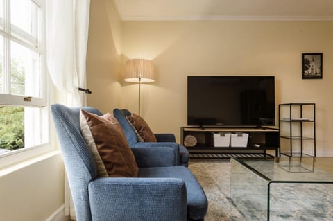 Paradyskloof Spacious Apartment Apartment in Stellenbosch