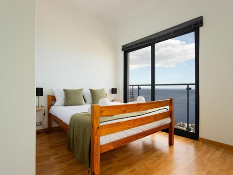Bed, Bedroom, Sea view, towels