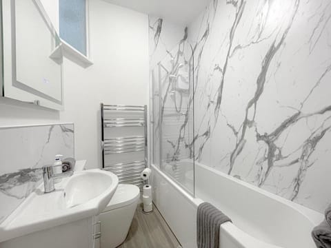 Mumbles Retreat - Disabled Friendly - Families -Contractors House in The Mumbles