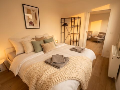 Photo of the whole room, Bedroom