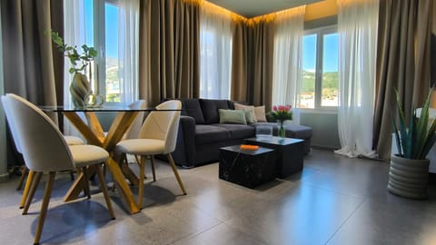 View (from property/room), Living room, Seating area