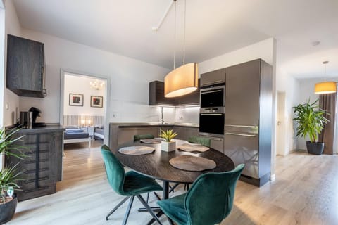 Property building, Kitchen or kitchenette, Living room