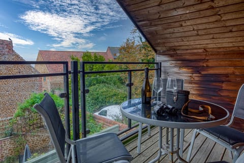 View (from property/room), Balcony/Terrace