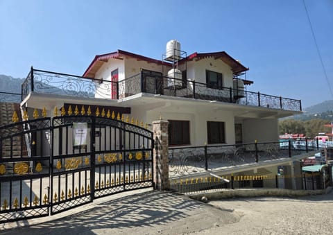 Property building, Parking