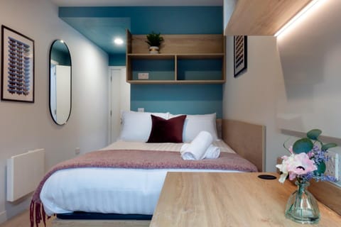 Bed, Photo of the whole room, Bedroom