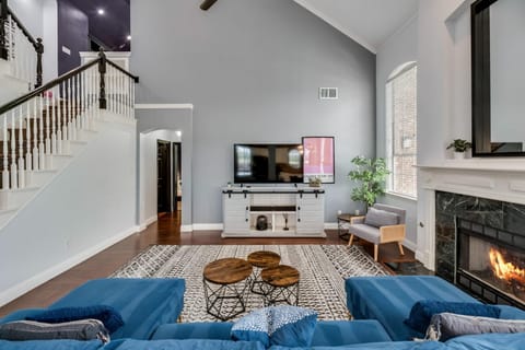 Grand Gem for Large Groups - Pool Cinema Playroom House in Carrollton