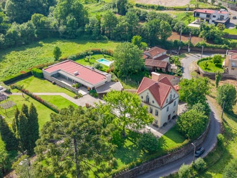 Property building, Natural landscape, Bird's eye view, Garden view