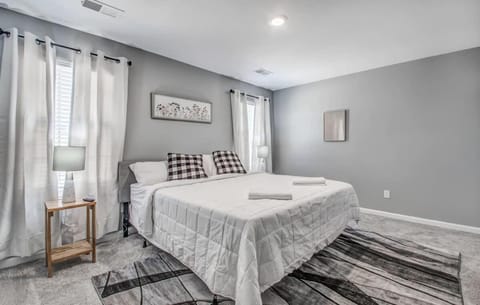 Near Downtown, Shelby Farms Park - Crievewood Cove House in Bartlett