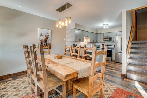 Multi-Level Haven 3 Mi to Lake Dillon House in Wildernest