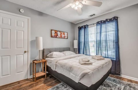 Near State-Park & Downtown - Sunset Trace Bungalow House in Bartlett