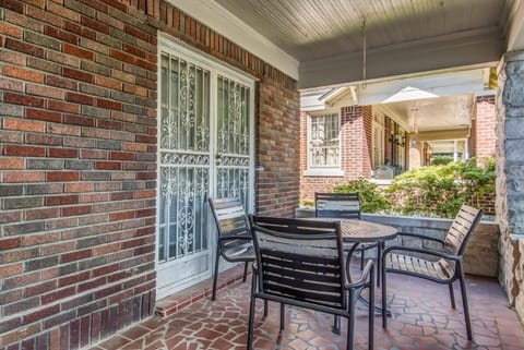 Near Rhodes College & Downtown! The Rolling Stone House in Memphis