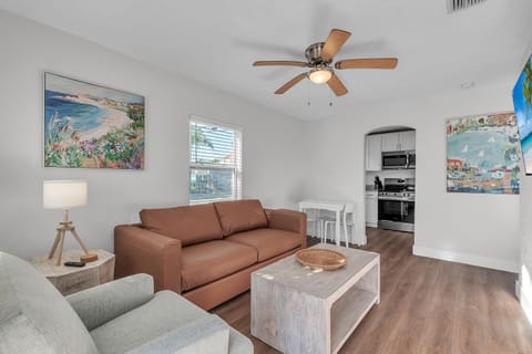 The Bungalows - Suites 1-5 House in Madeira Beach