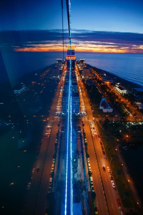 Restaurant/places to eat, Night, Neighbourhood, Natural landscape, Bird's eye view, Beach, City view, Sea view, Swimming pool, Breakfast, Sunrise, Sunset