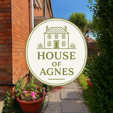 House of Agnes Vacation rental in Yeovil