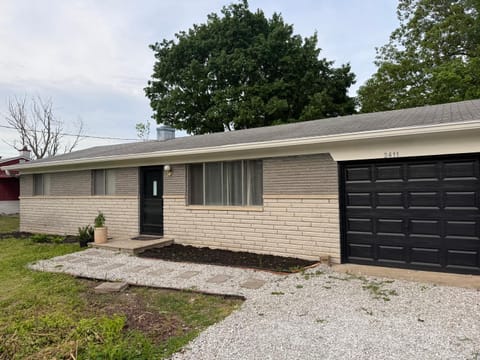 Cozy small ranch style house House in Plainfield