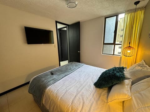 Bed, TV and multimedia, Bedroom