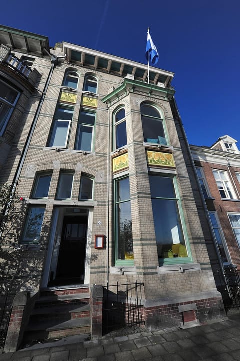 Property building, Facade/entrance