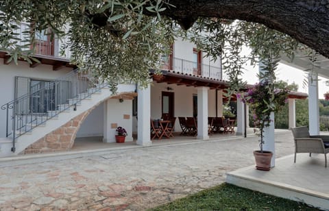 Patio, Balcony/Terrace