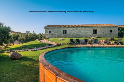 Swimming pool, sunbed