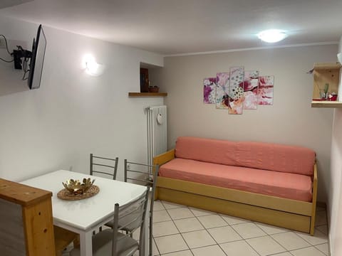 Bed, Living room, Dining area